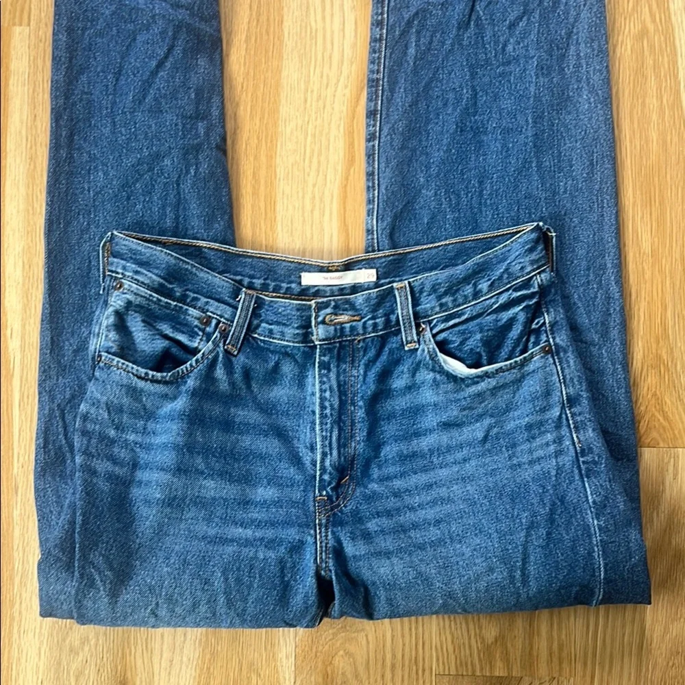 Levi's Women's Mid-Rise 94's Baggy Straight Leg Jeans - It's Gonna Be May - Picture 7 of 9